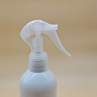 China Small Mouse Supply Plant Household Products Spray Plastic Bottle For Watering Flowers for sale