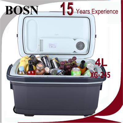 China 20-25â „ ƒ below air temperature 45L hot sale with wheels and handle plastic ice cooler box for sale