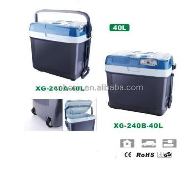 China 12V Outdoor Car Cooler And Warmer With Handle And Wheels For Travel 595*3400*495mm for sale