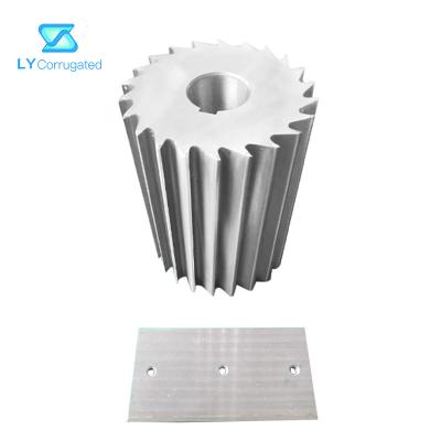 Cina HSS SKD11 SK51 Industrial Cutting Blade Waste Paper Carton Plastic Crusher Machine Blade in vendita