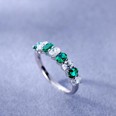 China 2022 Fashion Oval Fast Delivery 2022 Green Zircon Diamond Wedding Band Rings Gold Plated 925 Sterling Silver Green Eternity Ring for sale