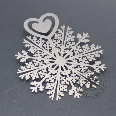 China Europe High Quality Laser Cut Silver Color Metal Snowflake Marker for sale