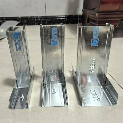 China High Strength Metal Track For Framing 3/4/6M Length Bolted Or Welded Installation for sale