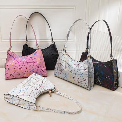 China Fashion Shoulder Handbags Women Jelly Pvc Handbag Set With Chain Clips Messenger Bag for sale