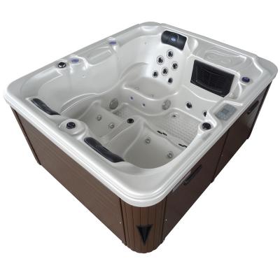 China High Quality 3 Person Freestanding Hot Tub Outdoor Spa for sale