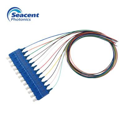 Chine Polonais optique 2.0m du tresse UPC de fibre de Sc de poutre de 12 couleurs 3.0mm avec la veste de PVC à vendre