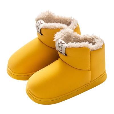 China Children's Comfortable Home Slippers Bedroom Slippers Winter Lightweight Indoor Children's Shoes Light Warm Soft Slippers Indoor Snow Boots for sale