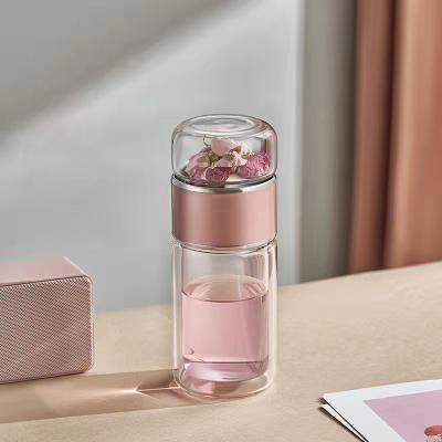 China Sustainable High Borosilicate 280ml Double Tea Cups Water Tea Infuser Glass Drink Bottle for sale