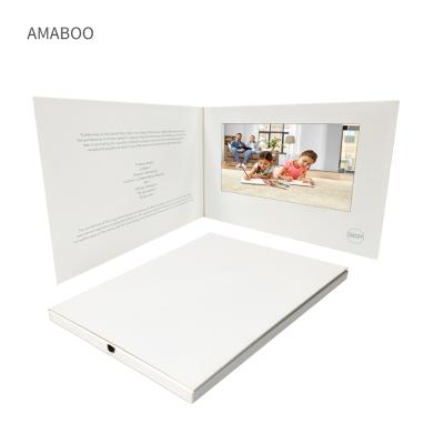 China China Brochure Video Gift 7 Inch Promotional Custom LCD Screen Hd Weeding White Video Card for sale