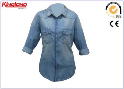 China Moderne Frauen-Denim-Arbeits-Kleidung/Damen-Denim-langärmliges Hemd schnell trocken zu verkaufen