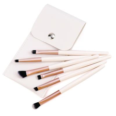 China Angular Blush 6pcs Set Wholesale Soft Fur Wooden Handle Professional Private Label Makeup Brush Set With Cosmetic Bag for sale