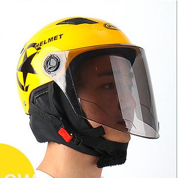 China Latest PP/abs hot sale! Wholesale Good Quality Motorcycle Helmet For Women for sale