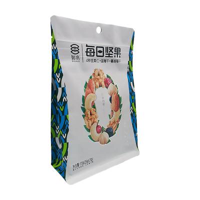 China Custom Recyclable Dry Daily Flat Bottom White Packaging Food Snack Bag Bag Design Zip Lock Packing Bags for sale