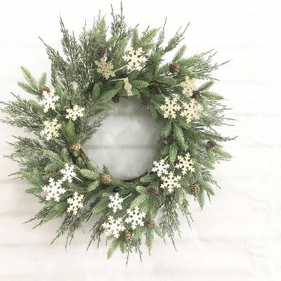 China With Natural Twig Base 22 Inch External Wholesale Artificial Christmas Garland With Large Twig Base Pine Needle Cone Snowflake Decorative for sale