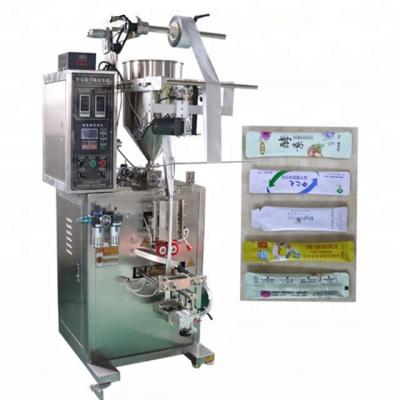 China CLOTHING Bag Automatic Small Minerales Water Packing Machine for sale