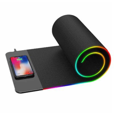 China Radiation Protection Promotional Black Mouse Pad Wireless Charging Mouse Pad With Wireless Charging for sale