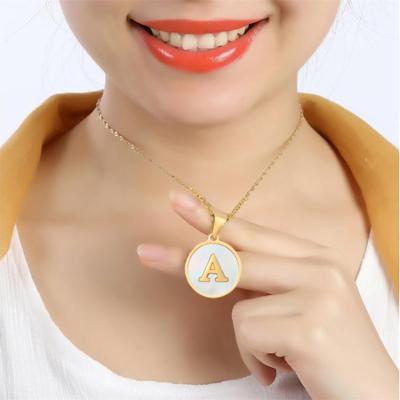 China TRENDY Cheap Shell 26 English Letter Pendant Popular Stainless Steel Gold Clavicle Chain Letter Necklace for sale