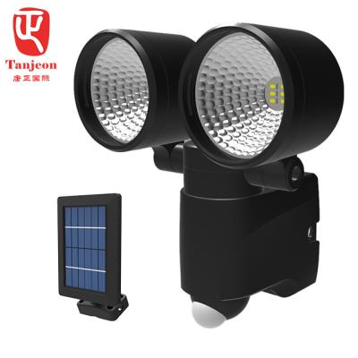 China PIR Sensor Lighting K-480 2*4W IP44 Outdoor Solar LED Outdoor Light for sale