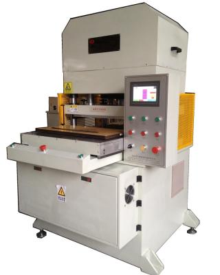 China kiss cutting machine DP650P PLC control automatic kiss cutting adhesive foam, Polarizer film machine for sale