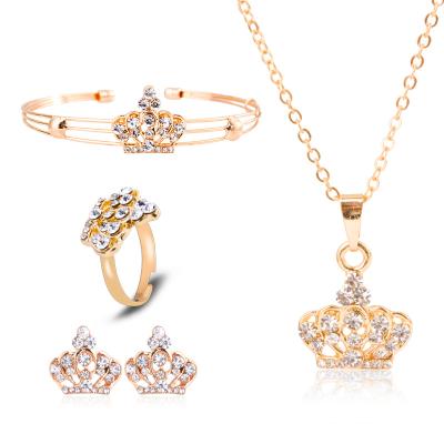 China Vintage European and American Style Jewelry Set Luxury Four-piece Set of Exquisite Crown Shaped Jewelry AP406 for sale