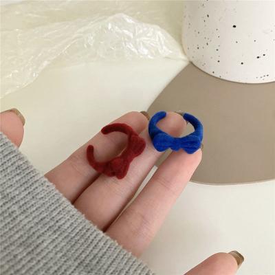 China New Autumn and Winter Style Klein Blue Velvet Casual/Sporty Rings Vintage Flocking Bow Heart Ring Finger Rings For Women AP229 for sale