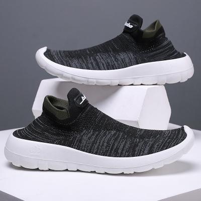 China Lightweight Yezzy Cushioning To Fly Fabric Knitting Men's Shoes Non-Slip Sneakers Style Casual Walking Shoes for sale