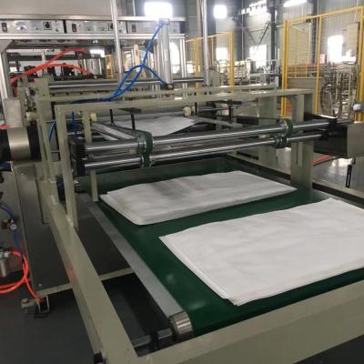 China Disposable Nonwoven Product F7, F8, F9 Air Hole Nonwoven Fabric Filter Bag Making Machine For Air Condition for sale