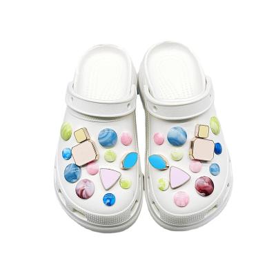 China Wholesale Hot Charm Classic Clogs Decorations Cute Colorful Geometric Set Shoes Flower Shoe Buckle Set for sale