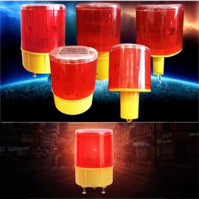 China Outdoor Waterproof Solar Rechargeable Battery LED Dash Strobe Warning Light With PC Material for sale