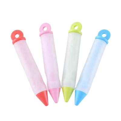 China Easy Viable Squeeze Silicone Cake Decorating Pen with 4 Tips for Macaron/Chocolate/Cake for Kids Kitchen Baking for sale