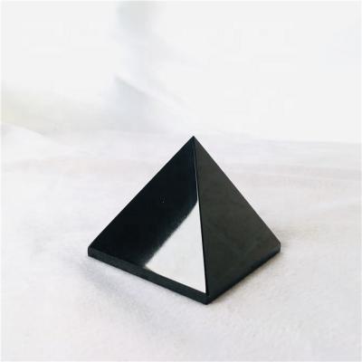 China Wholesale Natural Noble Polished Rock Crystal Stone Pyramid Black Obsidian Stone Pyramid Healing for sale