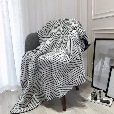 China INS PORTABLE Nordic Style Knitted Office Decor Sofa Geometric Custom Luxury Throw Soft Home Blanket for sale