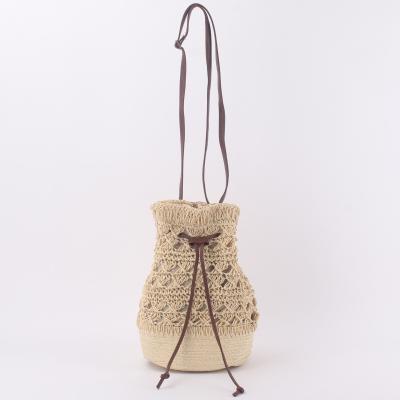 China High Quality Latest Fashion Hollow Bucket Cross - Body Bag Weave Fin Bags Mesh Vacation Beach Jute Drawstring Bag for sale