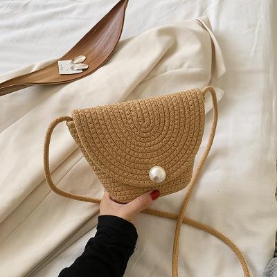 China Newest Fashinable INS Women Small Cross - Body Bag Weave 2021 Summer Beach Fashionable Latest Popular Vegan Leather Bucket Bag for sale