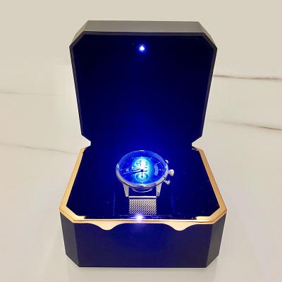 China High-end  watch box with LED Light 2022  fashion cheap luxury apple custom  watch  box gift box  watch packaging with LED light for women watch for sale