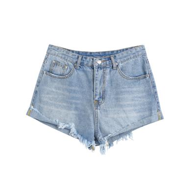 China Anti-Wrinkle Fringed Pocket Women Jeans Shorts Cuffed Denim for sale