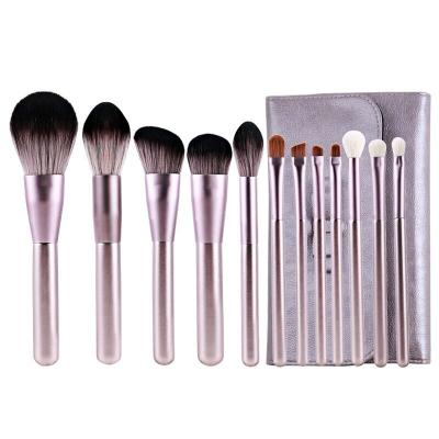 China Angular Blush 12 Beginner Makeup Brush Wool Brush Small Grape Wooden Handle Makeup Brush Set Beauty Makeup Tools for sale