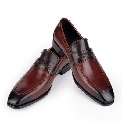 China New Handmade Men's Formal Leather Anti-slippery Fashion Design Shoes Casual Men's Shoes For Stylish Occasions Custom Made for sale