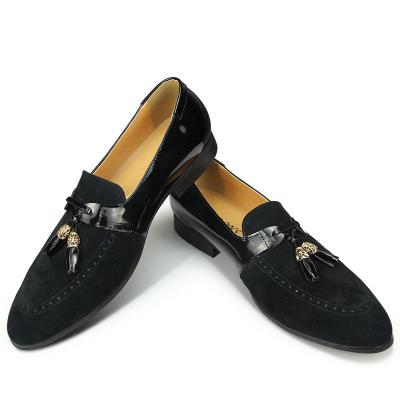 China Genuine Leather Patchwork Cow Suede Tassel Shoe Men Loafer Designer Handmade Breathable Patent Leather Breathable Wedding Office Black for sale