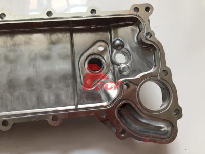 Chine La couverture de réfrigérant à l'huile 4HK1 pour le moteur diesel d'excavatrice de Hitachi partie ZAX330-3 ZAX250-3 à vendre