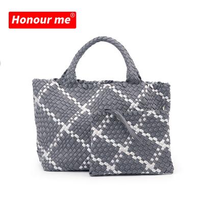 China Fashion Straw Handmade Tote Bag High Quality Neoprene Travel Knitted Bag Beach Basket Straw Woven Tote Bag for sale