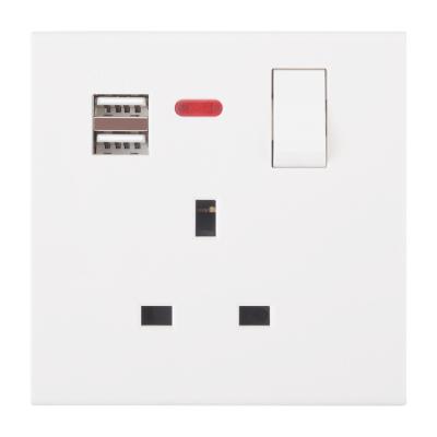 China Factory High Quality UK Plug China N21 13a UK Plug With Usb Charger 2.4a 86*86mm for sale