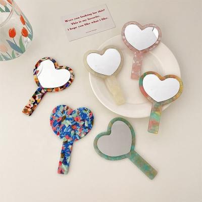 China Pocket Mirror New Women Girls Handle Makeup Mirror Cellulose Heart Love Retro Handheld Cosmetic Mirror Cute Portable Acetate Pocket for sale