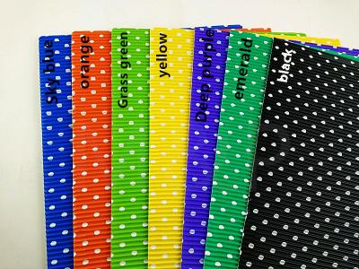 China Deep Purple Black Coloured Corrugated Sheets , Round White Dots  Corrugated Wrapping Paper for sale