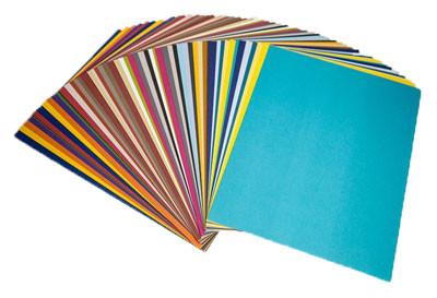 China legales farbiges Cardstock Papierdrucken 200gsm verfügbare 50cm * 38cm Größe zu verkaufen