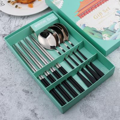 China New Arrival Viable 8 Piece SUS304 Korean Wedding Silver Chopsticks And Spoon Cutlery Set With Box for sale