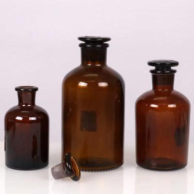 China Vintage Style Borosilicate Lab Ware Sample Reagent Bottle Glass Reagent Bottles Chemical Lab for sale