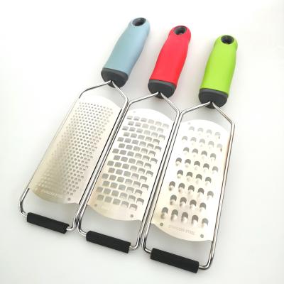 China Viable Hot Selling Tool Kitchen Fruit and Vegetable Grater Stainless Steel Grater Flat Grocer Hand Grater for sale