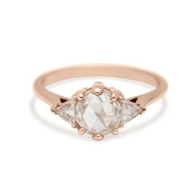 China Vintage 14K Rose Gold Round Shape White Mozambique Ring Lady's Wedding Ring Optional Color And Hardness for sale