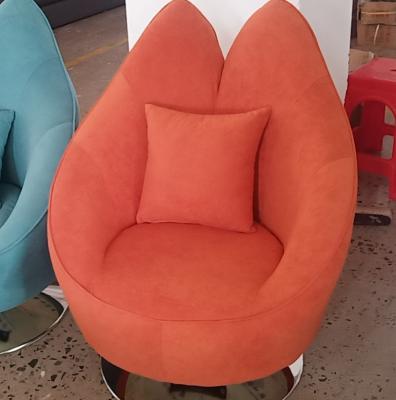 China (Other) New product adjustable fabric hotel lounge chair with pillow chair very simple human living room designer sofa creative chair for sale